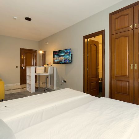 Aparthotel La Palmera Alhaurín el Grande Quarto foto
