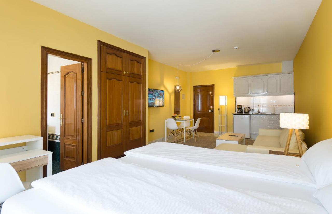 Aparthotel La Palmera Alhaurín el Grande Exterior foto